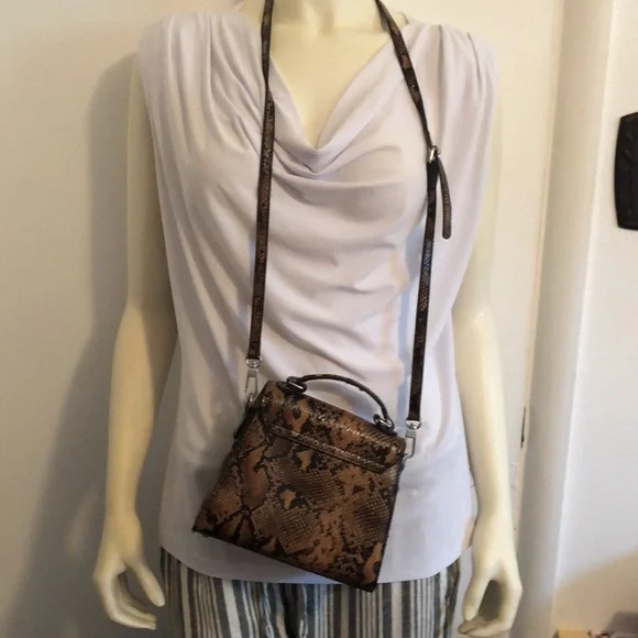 Snake Skin Style Crossbody bag. Very cute bag that fits the essentials. - Picture 3 of 6